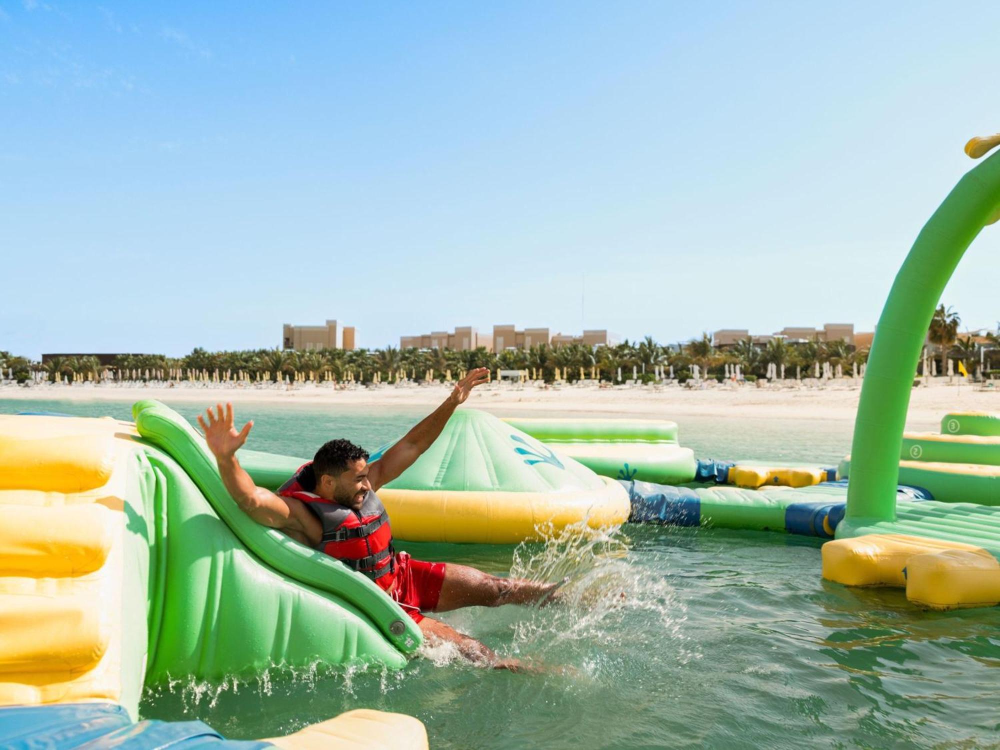 Moevenpick Al Marjan Island 5* Рас-эль-Хайма